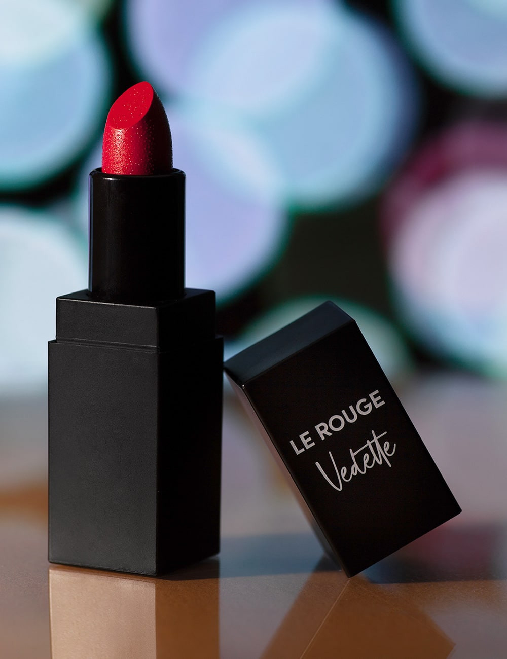 Labial rojo Vedette con ingredientes naturales y organicos cruelty free