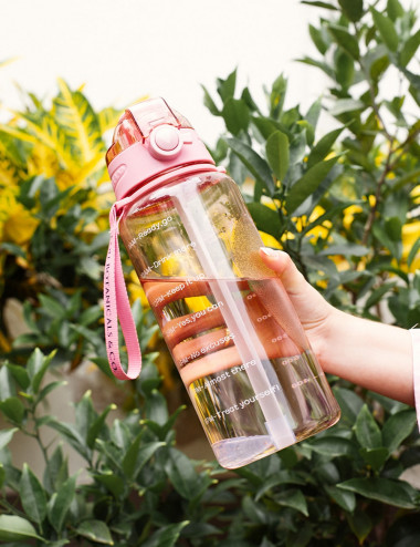 Botella negra de agua de 2 litros de tritan copolyester con mensajes motivacionales