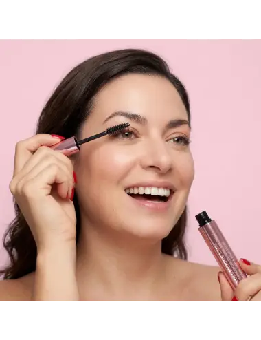 VOLUMINOUS LASH SÉRUM FORTALECEDOR DE CEJAS Y PESTAÑAS