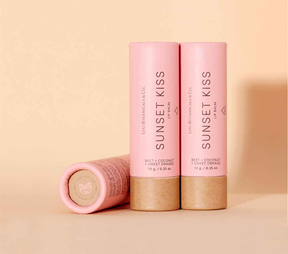 ¿Sabes por qué cambiamos el nombre de nuestro bálsamo regenerador de labios cocobeet por sunset kiss?